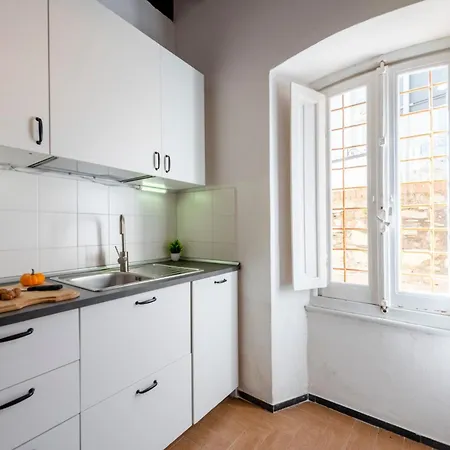 Ottone Gambaro- Seaside - Happy Apartment Chiavari